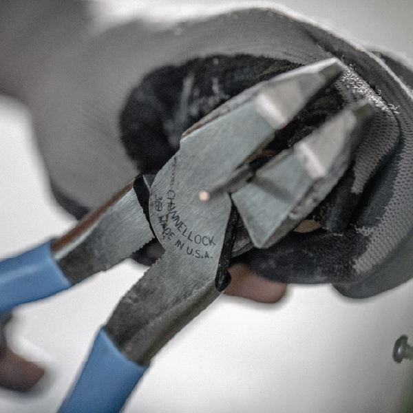 HIGH-CARBON U.S. STEEL FOR ULTIMATE DURABILITY